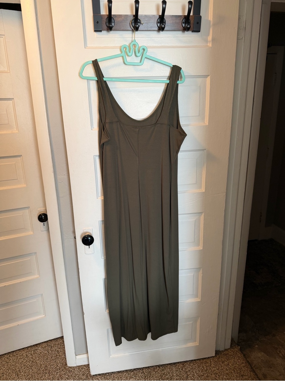 Sleeveless dress